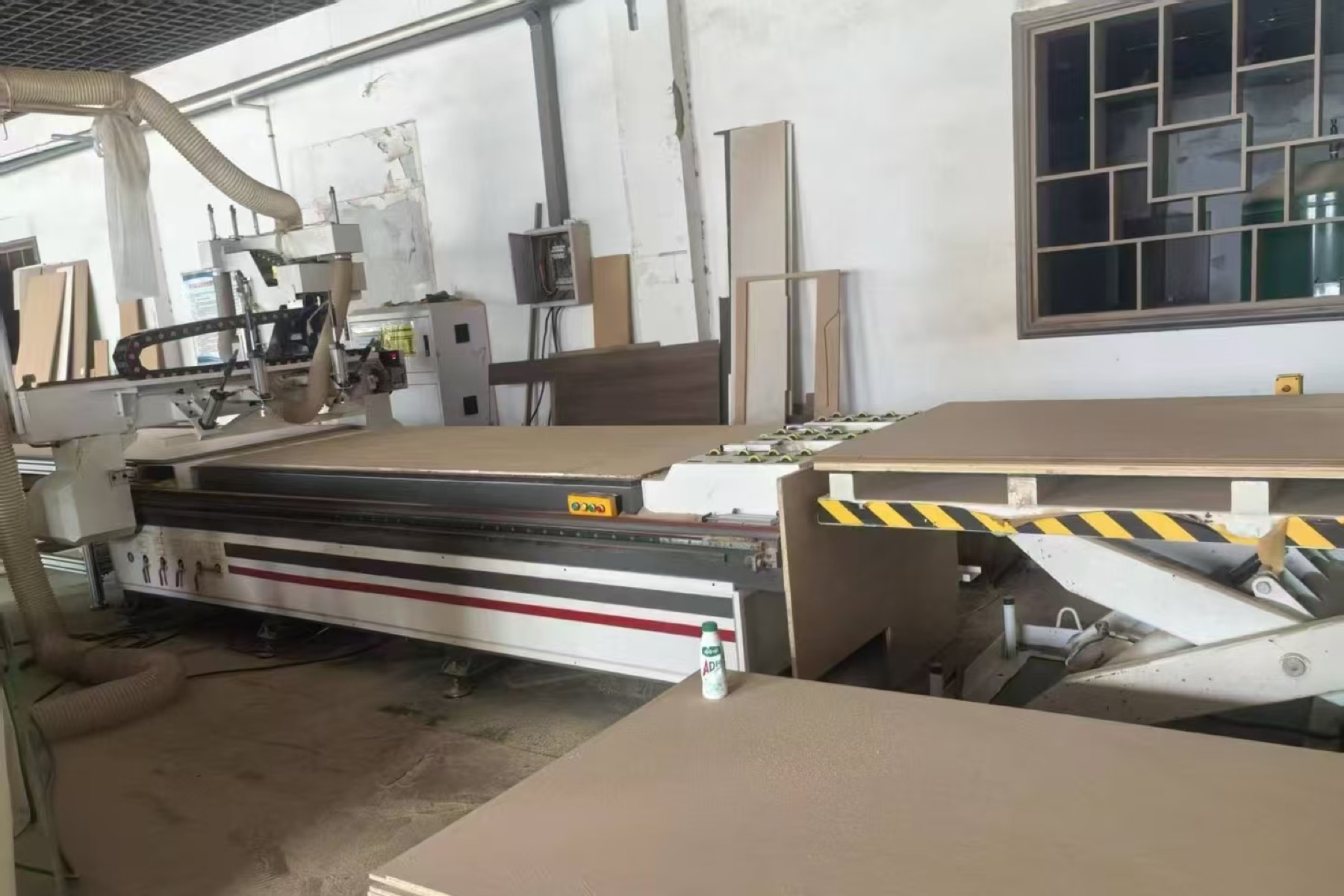 Panel cutting equipment