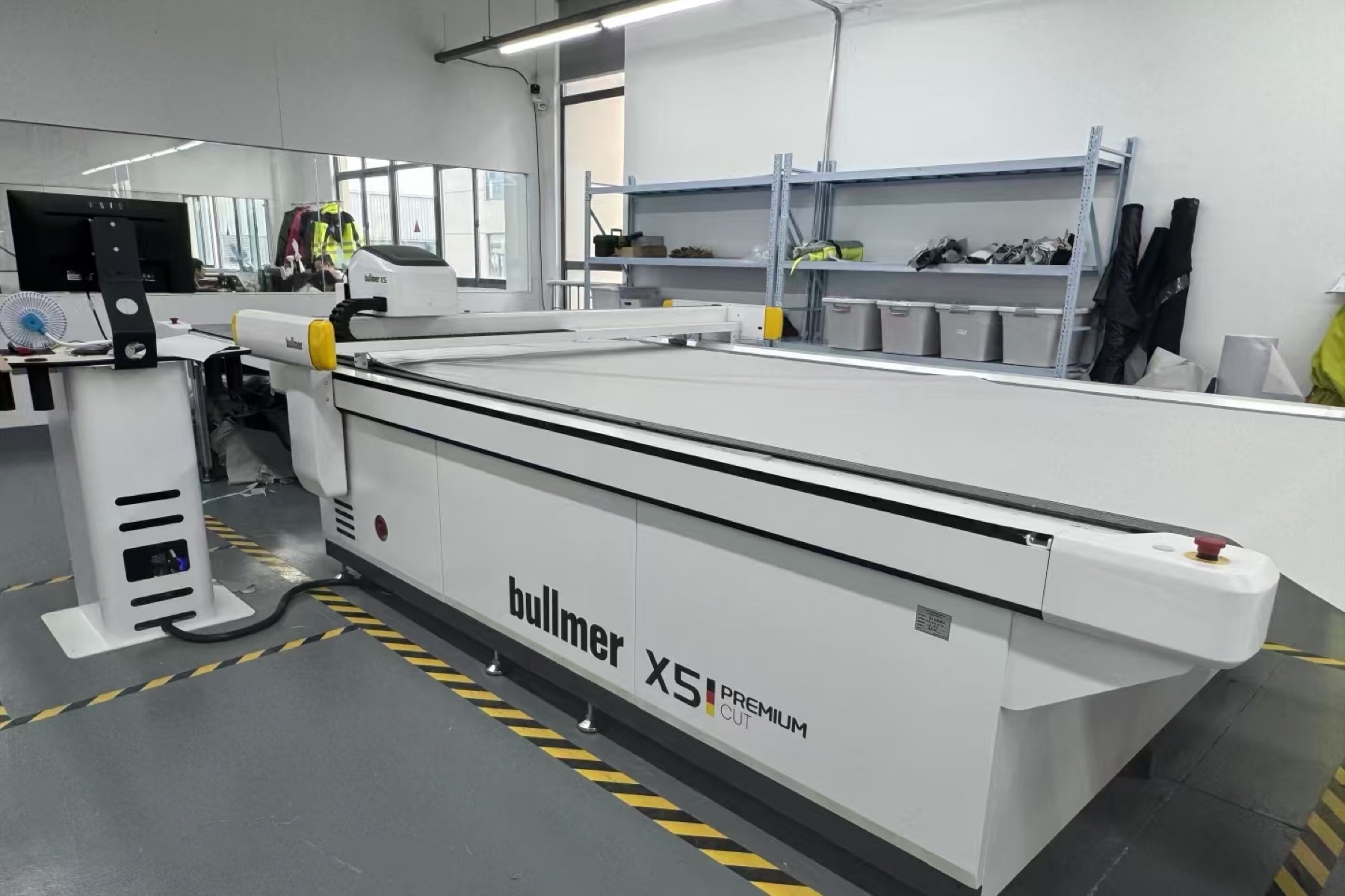 Automated fabric cutting equipment