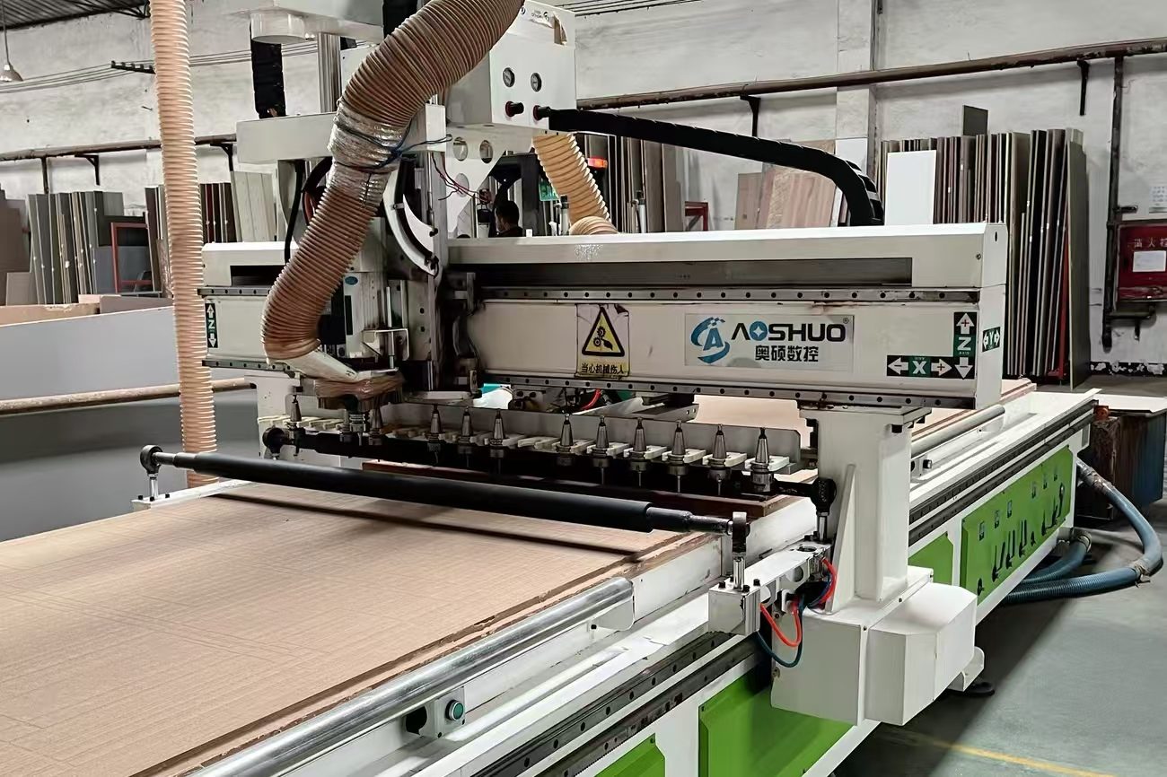 CNC equipment machining furniture panels