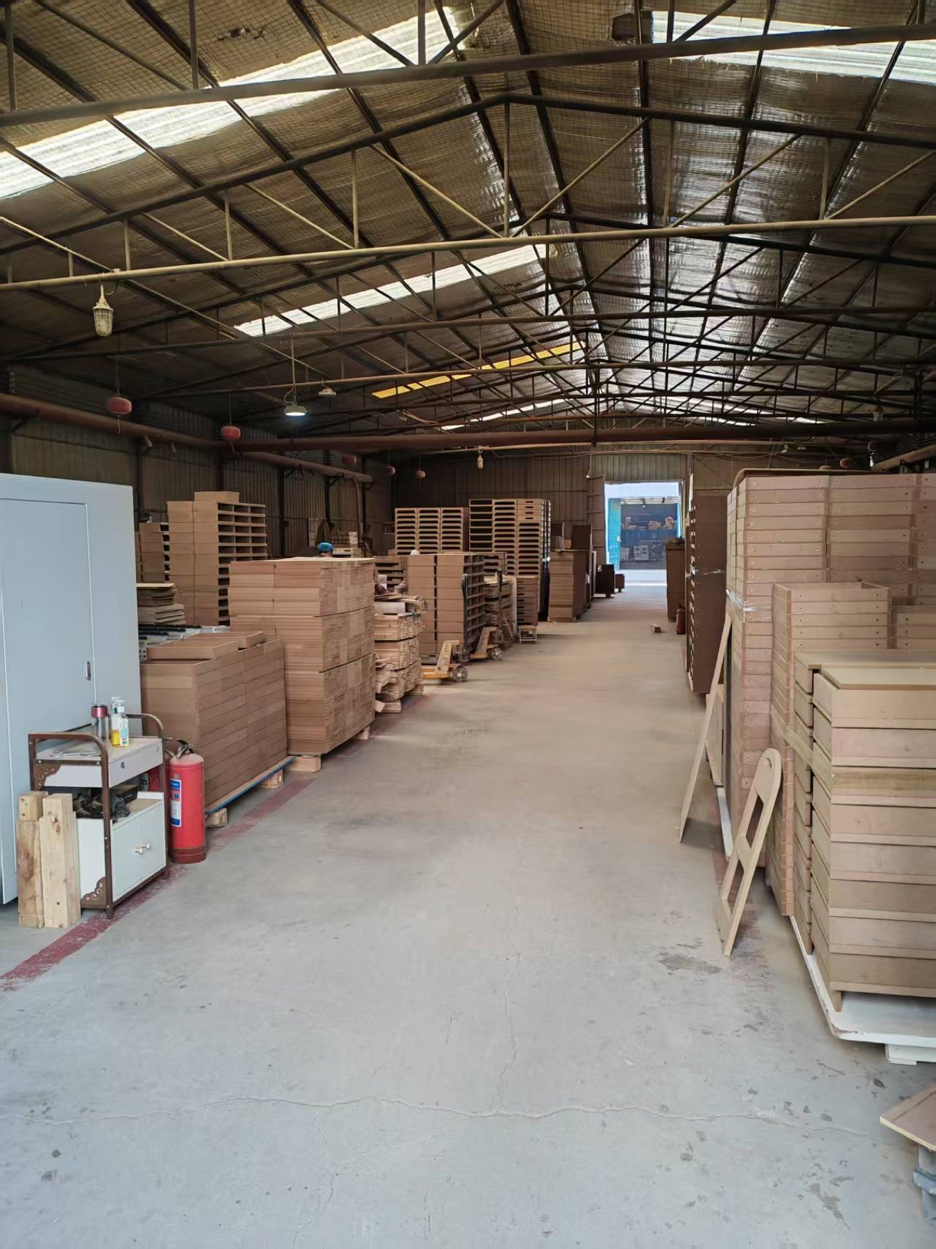 Wood and panel furniture components